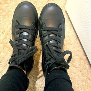 Black lace Sneaker rain boots